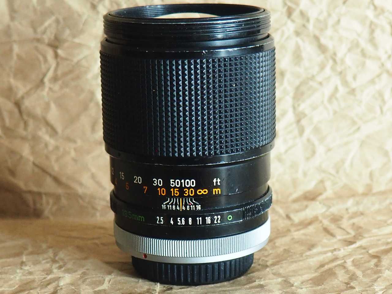 Obiektyw Canon FD 135mm f2.5.