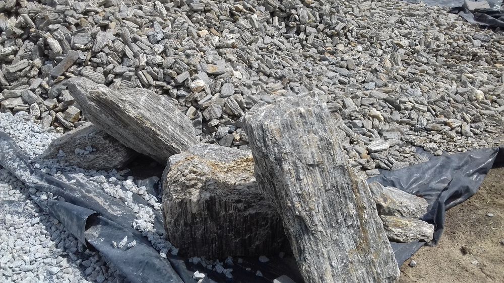 Kora kamienna ozdobna 32-63mm Kamień gnejsowy pasiasty Gnejs do ogrodu