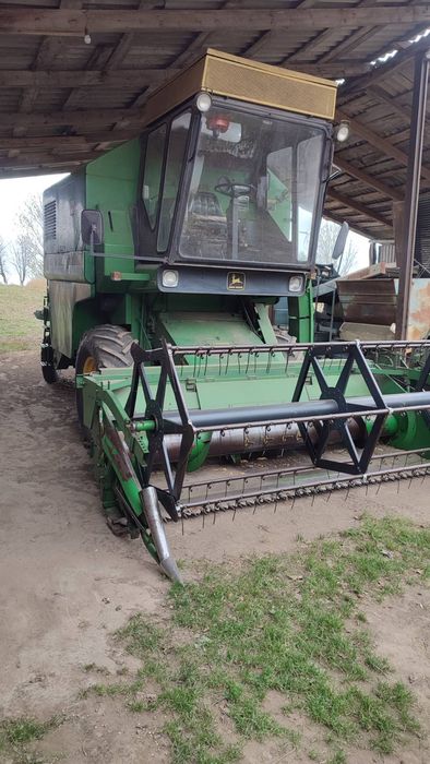 Продам комбайн Джон дір 1052