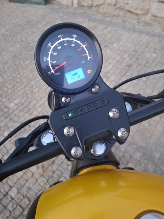 Vortex cafe racer 125 apenas 6000km