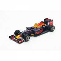 Model 1:18 Spark Model Red Bull TAG Heuer RB12