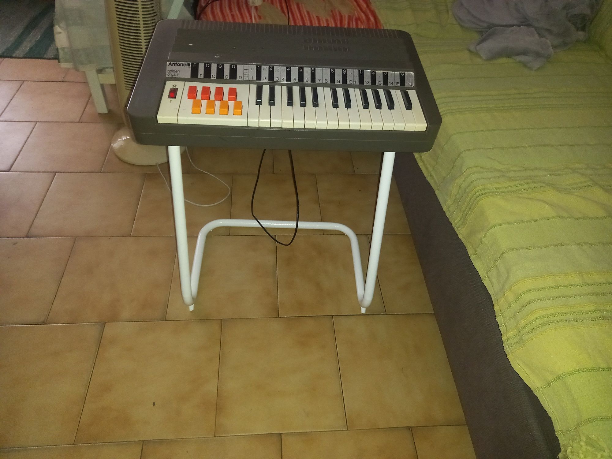 Mini órgão Antonelli
