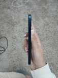 Iphone 12  синього кольору