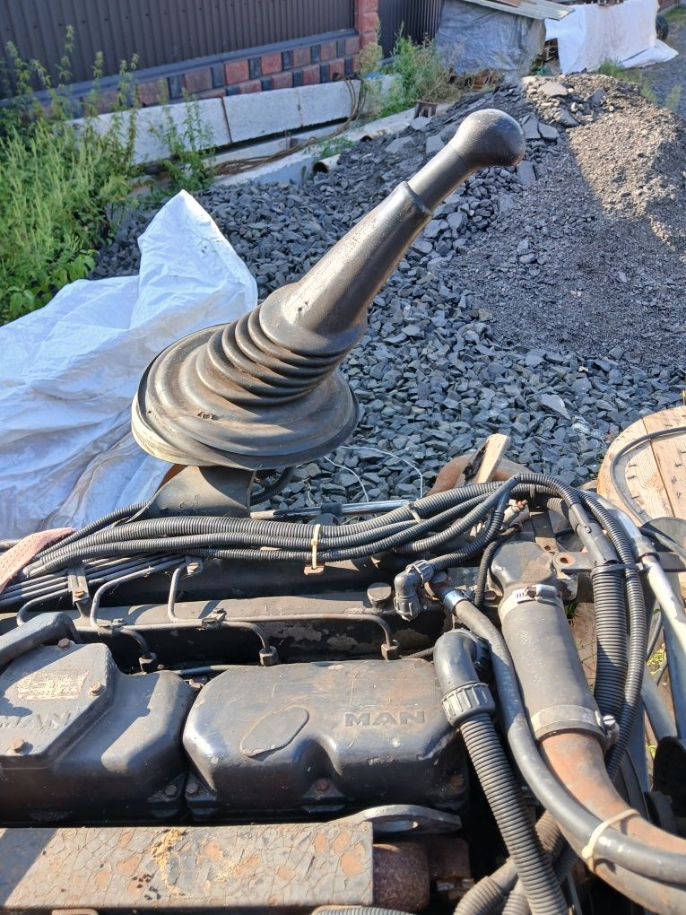 Продам  коробку передач ZF16 до  Ман,MAN D0826LF02 з коробкою передач
