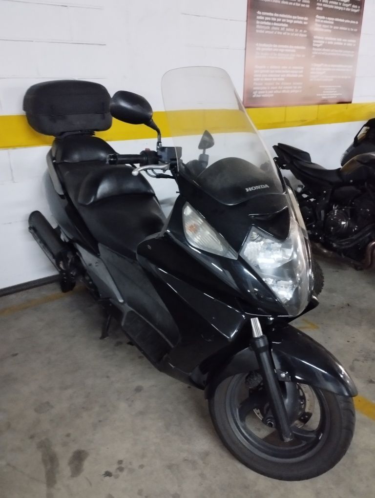 Honda Silver Wing 400