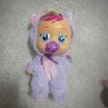 Boneca CRY BABIES grande com 3 roupas
