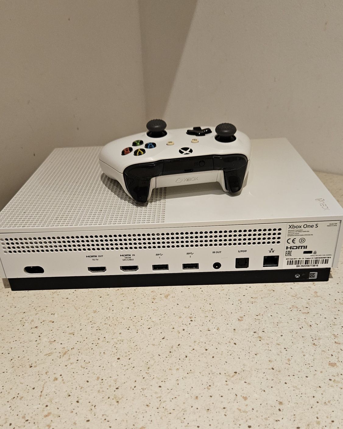 Microsoft Xbox One S