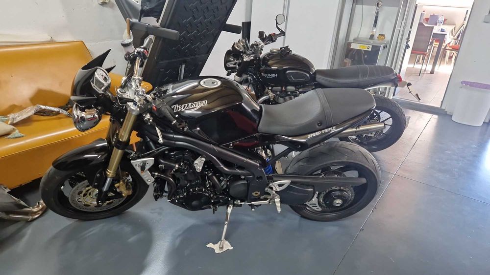 Triumph speed twin 1200