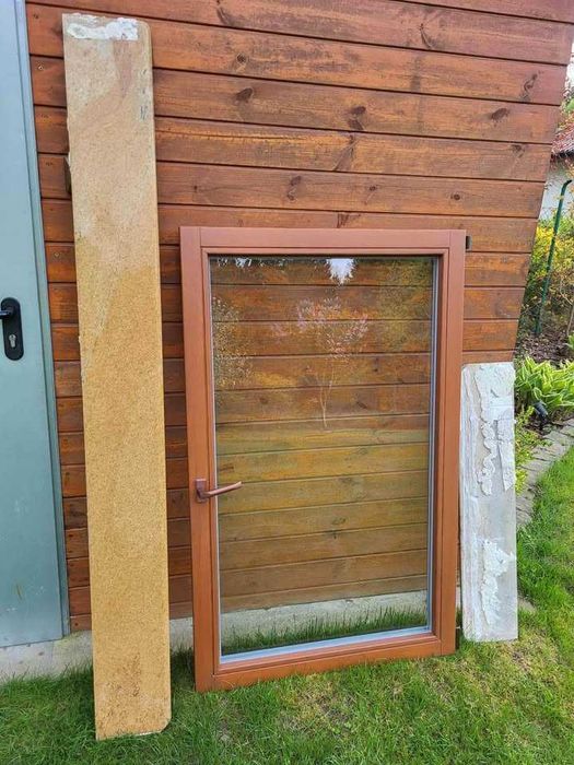 Okna drewniane z demontażu.