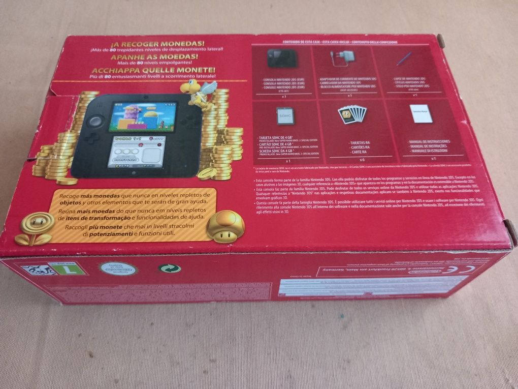 Consola Nintendo 2 ds em caixa