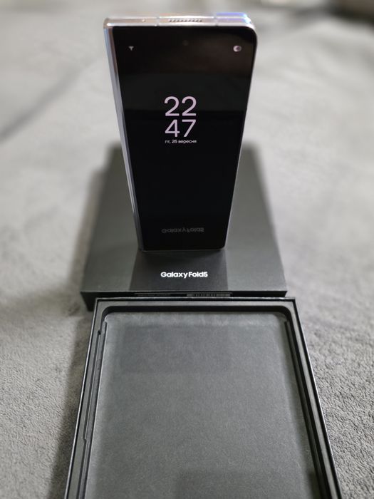Samsung galaxy FOLD 5