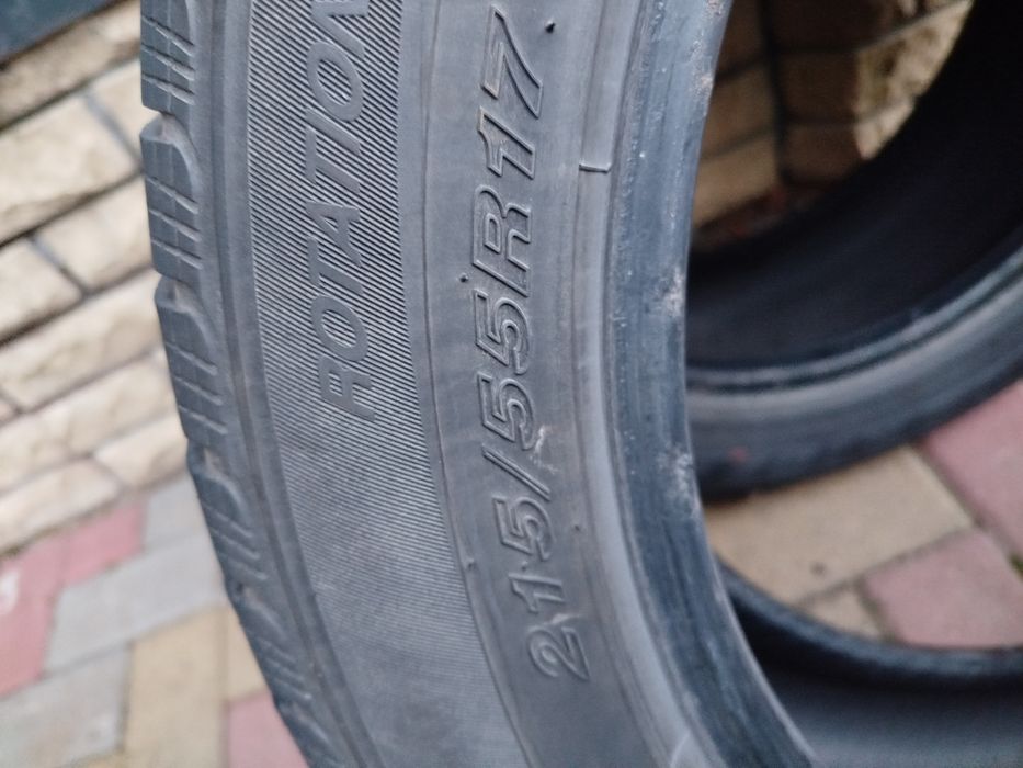 Продам зимову резину 215/55/17 Б/В