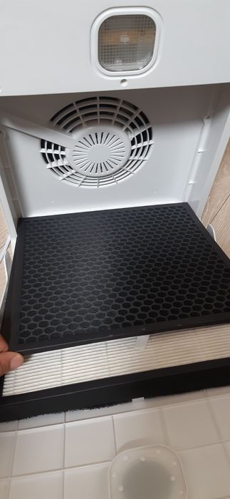 Очищувач повітря, освіжає, очищає та позбавляє алергенів в повітрі