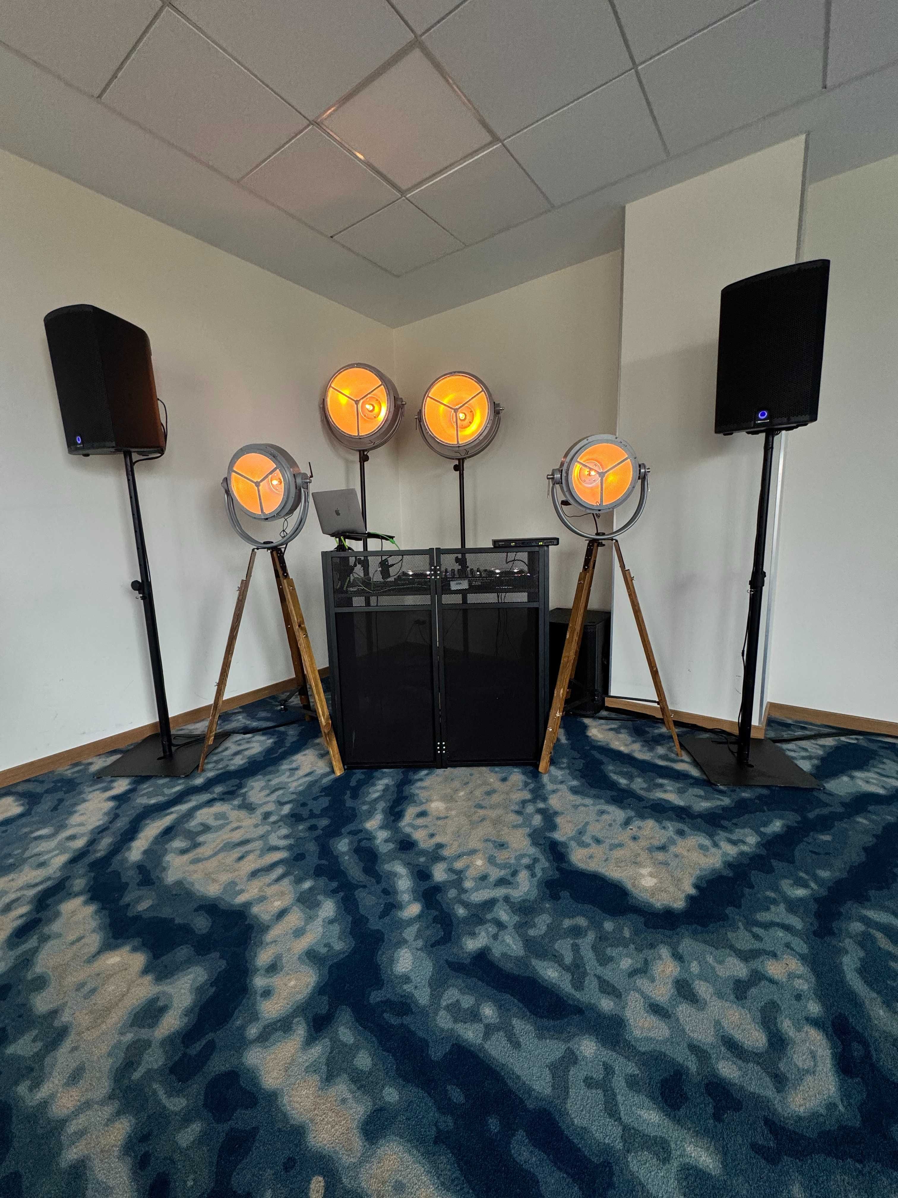DJ na 18 / Wesele / Imprezę firmową / Urodziny / Karaoke