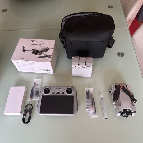Drone DJI Mini 3 Pro + RC + Seguro + FlyMore Kit
