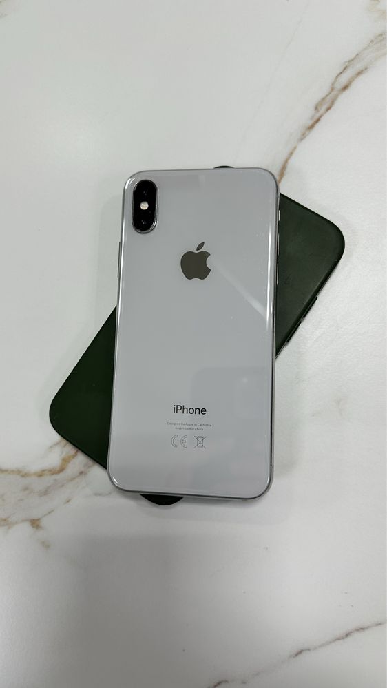 iPhone X   64 gb