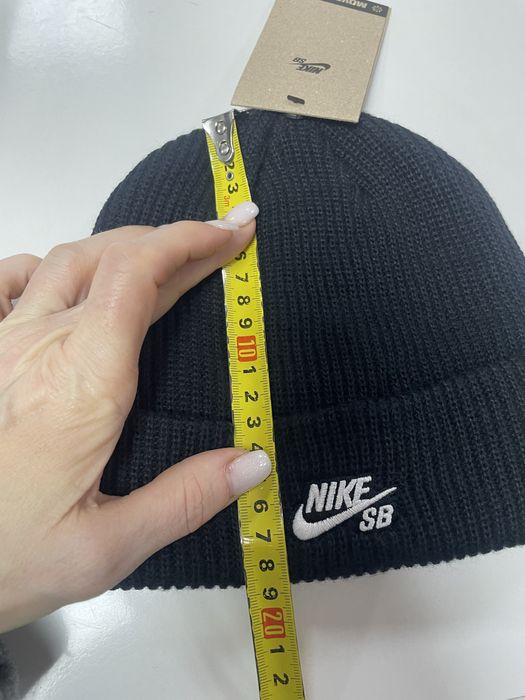 Шапка Nike HF7003-010