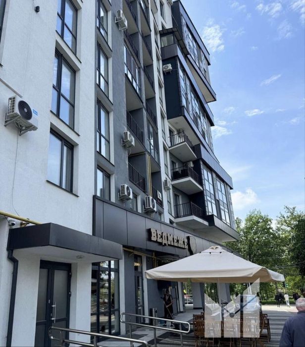 Продається однокімнатна квартира на Каспрука