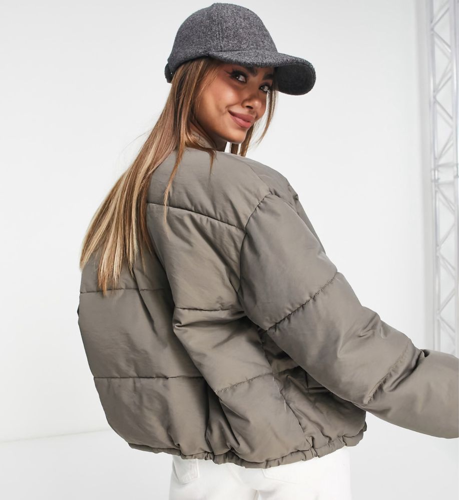 Куртка бомберка від bershka