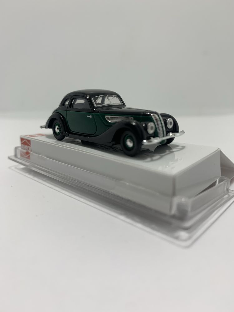 BMW 327 da Busch escala 1:87