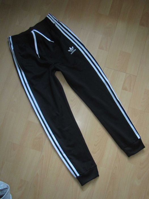 ADIDAS spodnie dresowe rozm.152-158