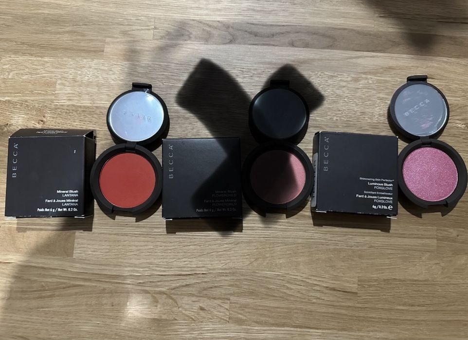 Rozświetlacze BECCA nowe