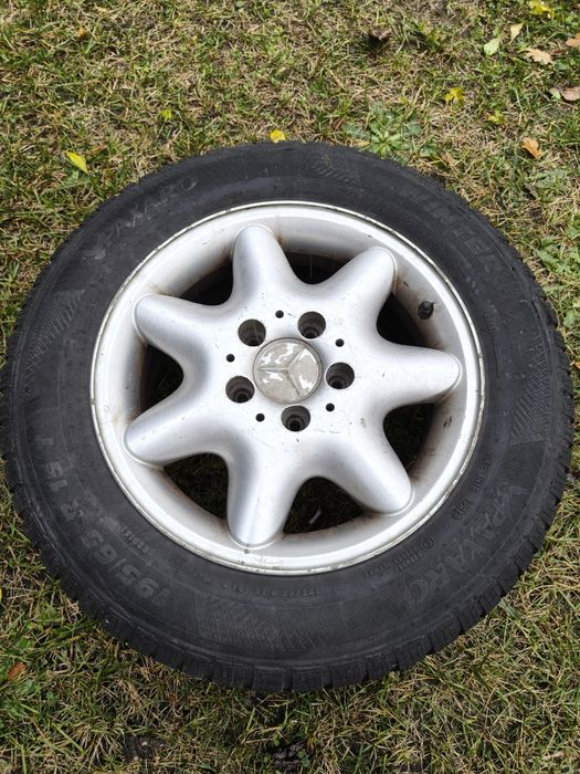 Alufelgi z oponami Mercedes Benz