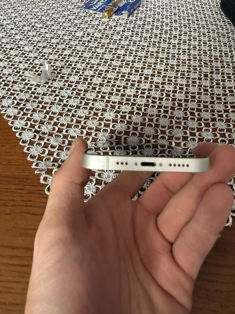 IPhone 13 stan bardzo dobry