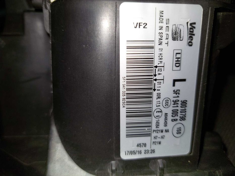 farol esquerdo seat leon