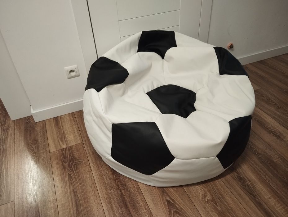 Pufa piłka czarno-biała XXL