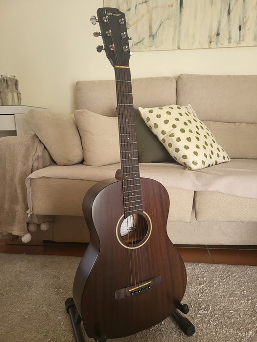 Guitarra acustica Hartwood