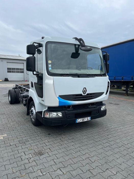 Renault Midlum  Auto w bardzo dobrym stanie. Renault Midlum do zabudowy