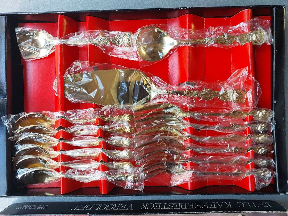 Набір приборів для десерту