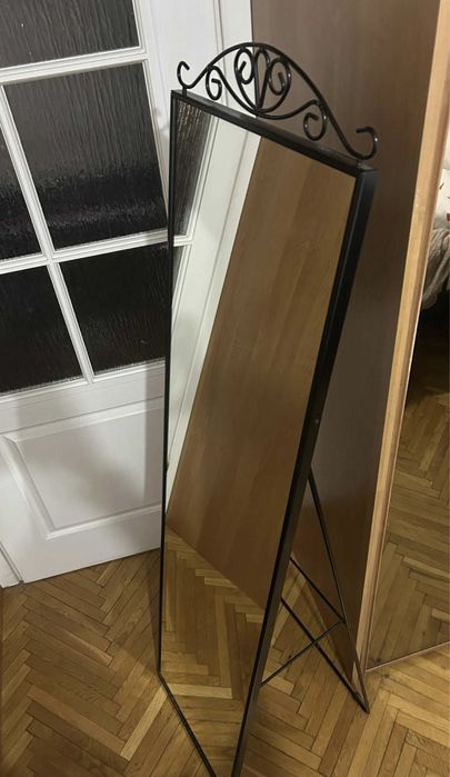 Lustro czarne stojące