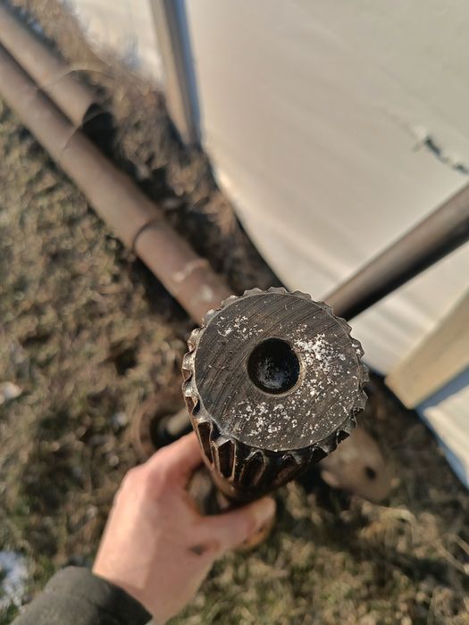 Продам полуосі на зіл 130