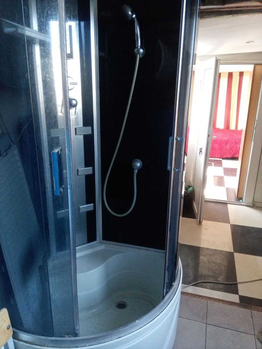 Здається кімната м. Звіринецька, м. Либідська (світло не вимикають)