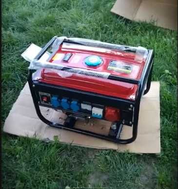 Генератор бензиновый Honda EM6500CXS 3,3 кВт трифазний електростартер