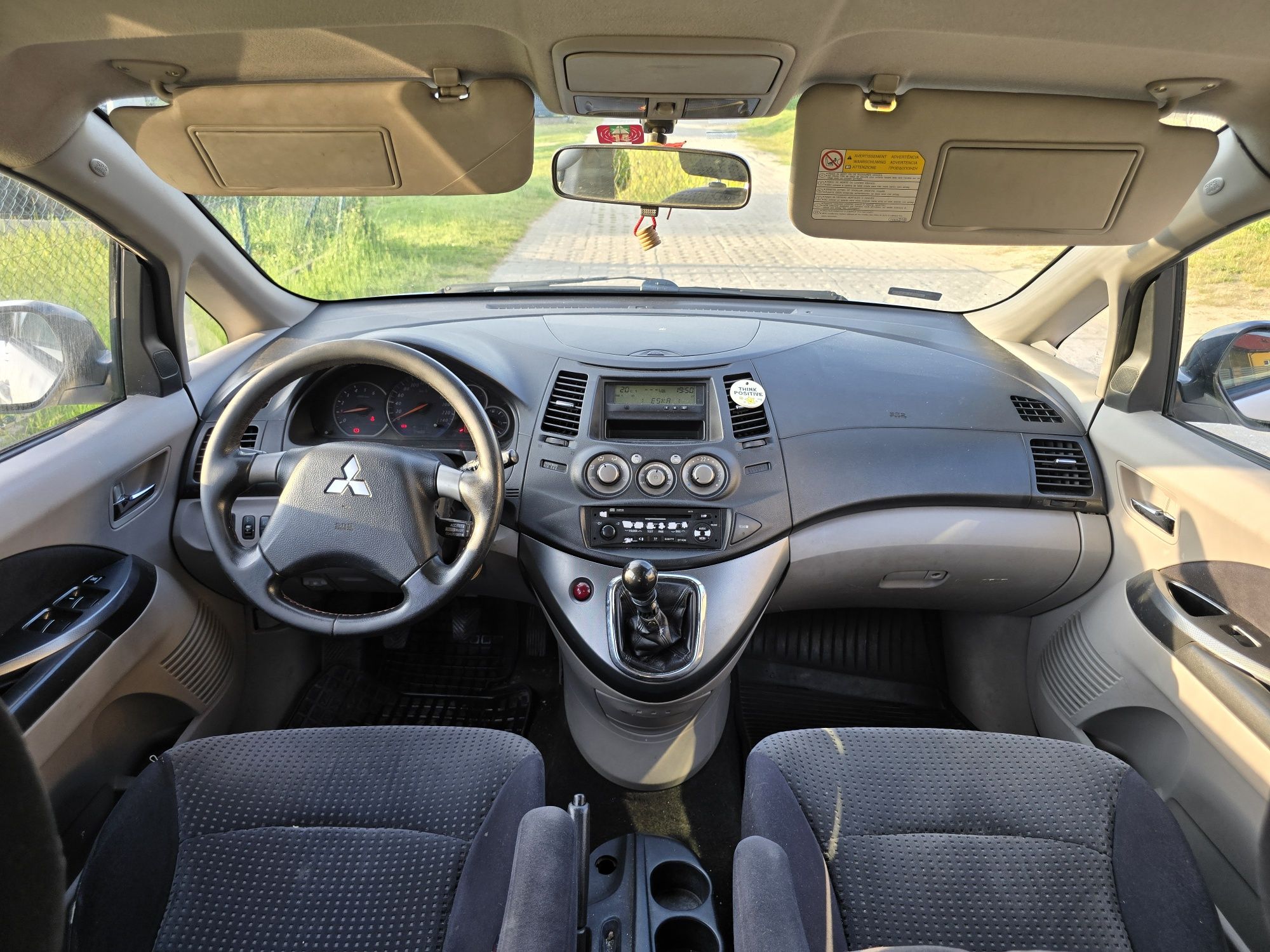 Mitsubishi Grandis 2.0 diesel, 2006r, 7 osobowy, hak, 6 biegów, klima