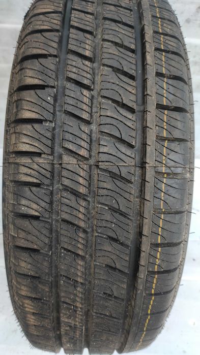 Opona Całoroczna 215/60/17C Goodyear Cargo