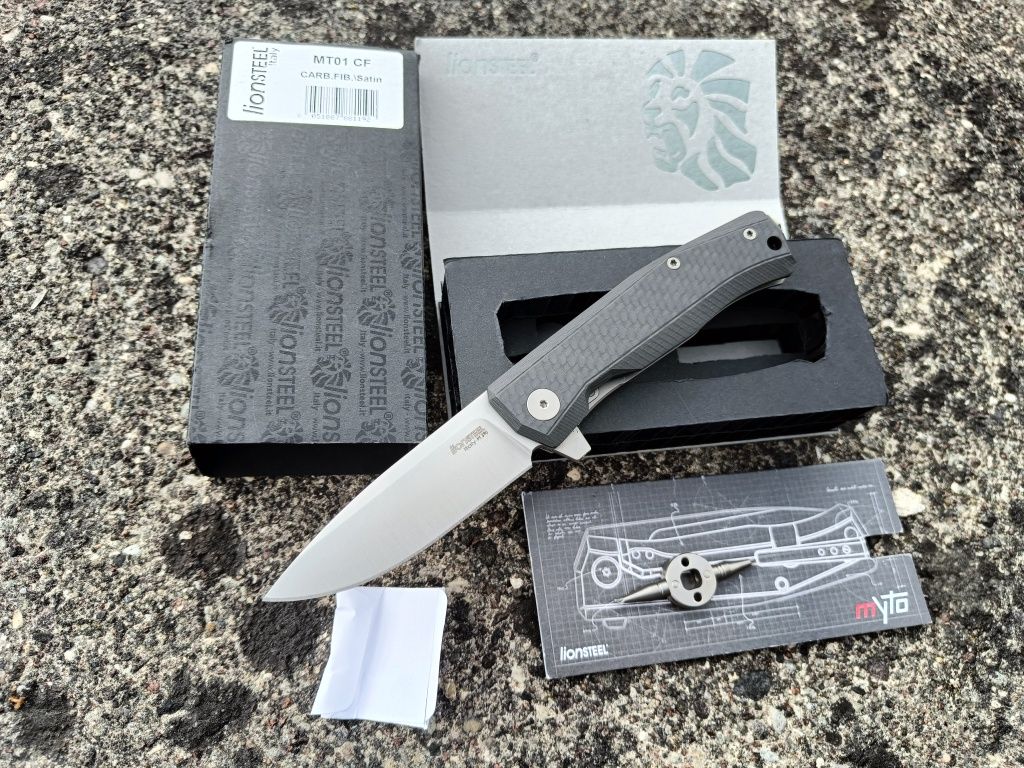 Nóż folder Lionsteel Myto Carbon Tytan m390 Moletta