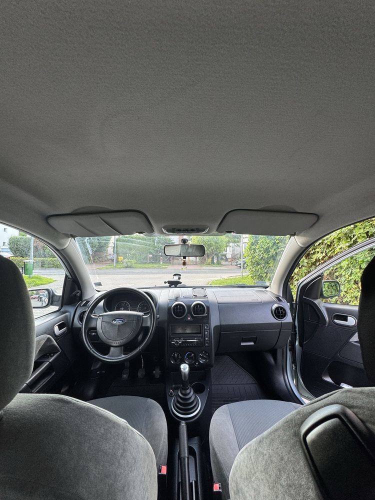 Ford Fusion 2004