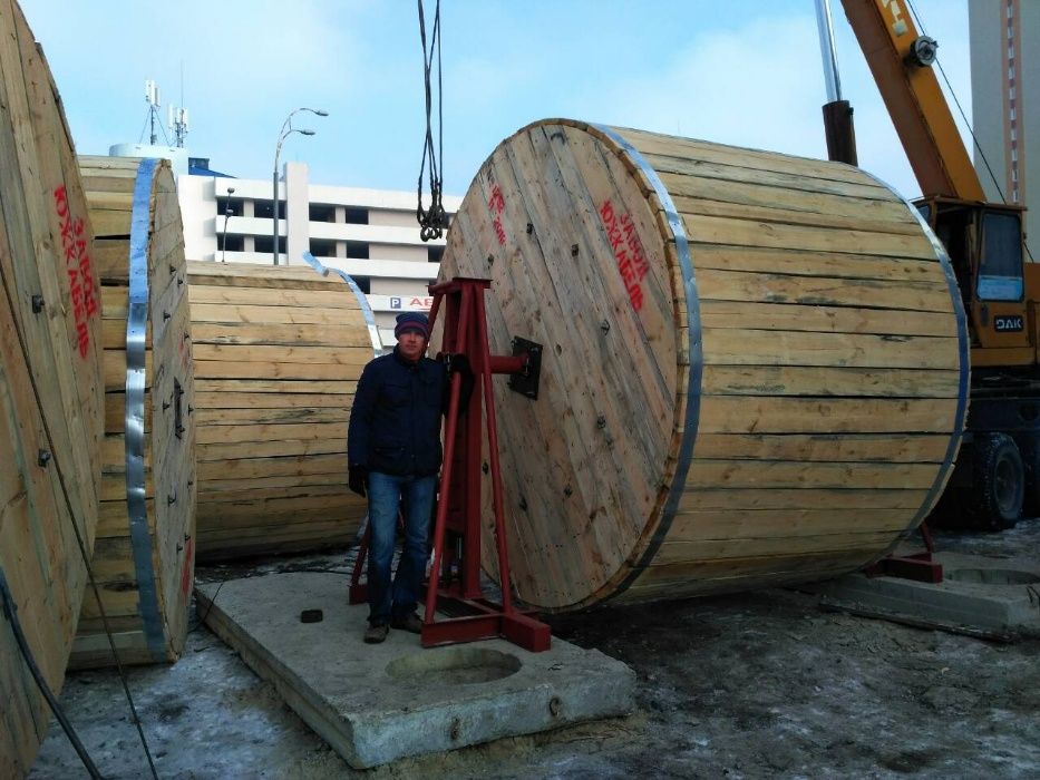 Оренда-кабельний домкрат , підйомник, ролики, лебідка , раскатник