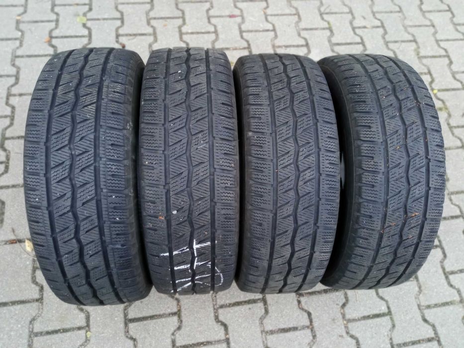 Hankook 16 215/65 Winter I*cept LV Opony Zimowe Komplet bus