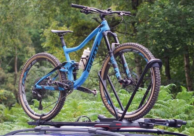 Barras de tejadilho e porta bicicletas Thule, Atera, MontBlanc, Yakima