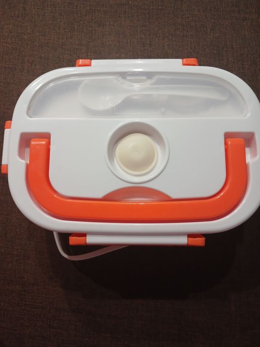 Електричний ланчбокс