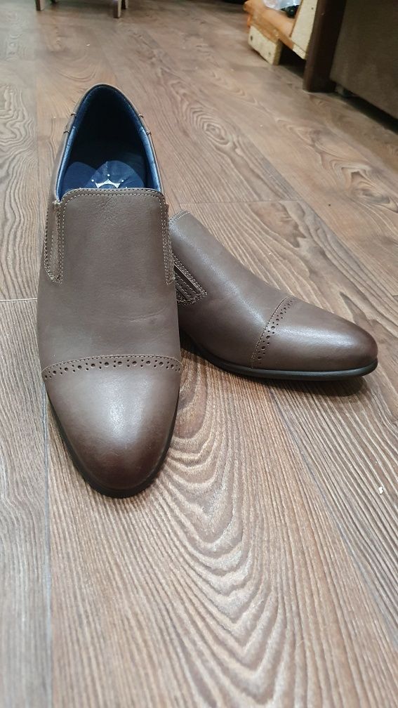 Чоловічі туфлі 39-40 розмір