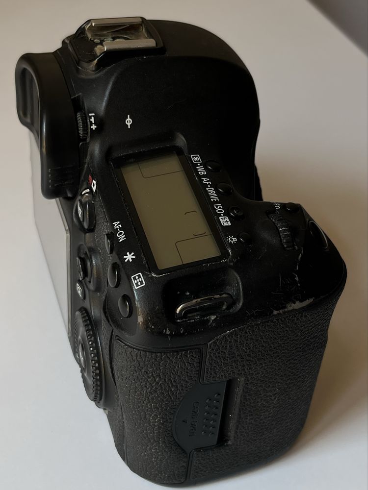 Продаю Canon 5D Mark III на підтримку чоловіка військового