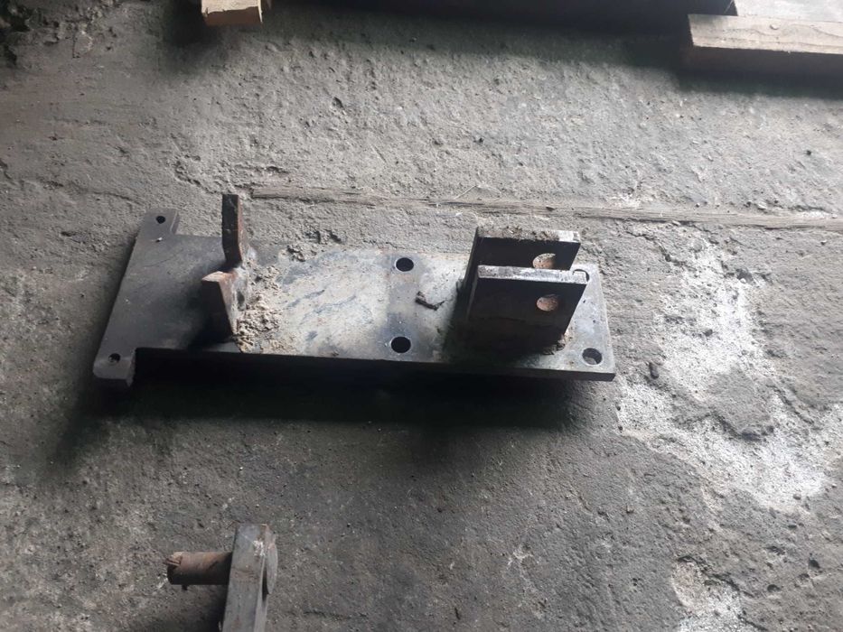 Zaczep dolny ciagnika mtz,belarus