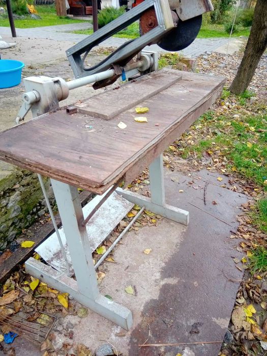 Відрізний для металу