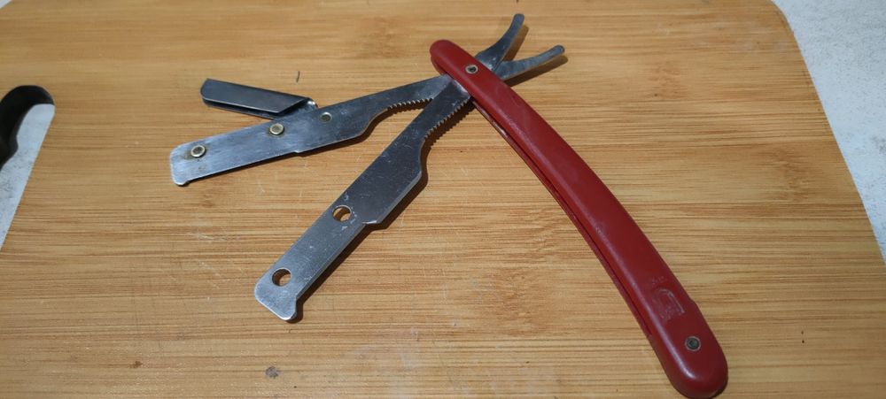 Опасная Бритва "Алатырь"со сменными лезвиями Шаветка